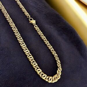 1980s Monet Gold-Plated Figure 8 Curb Link Chain Necklace